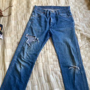 Wrangler distressed jeans 31x31